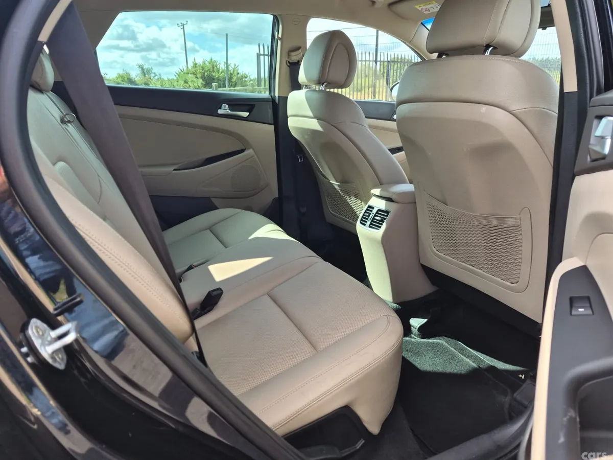 Hyundai Tucson SUV, Diesel, 2016, Black