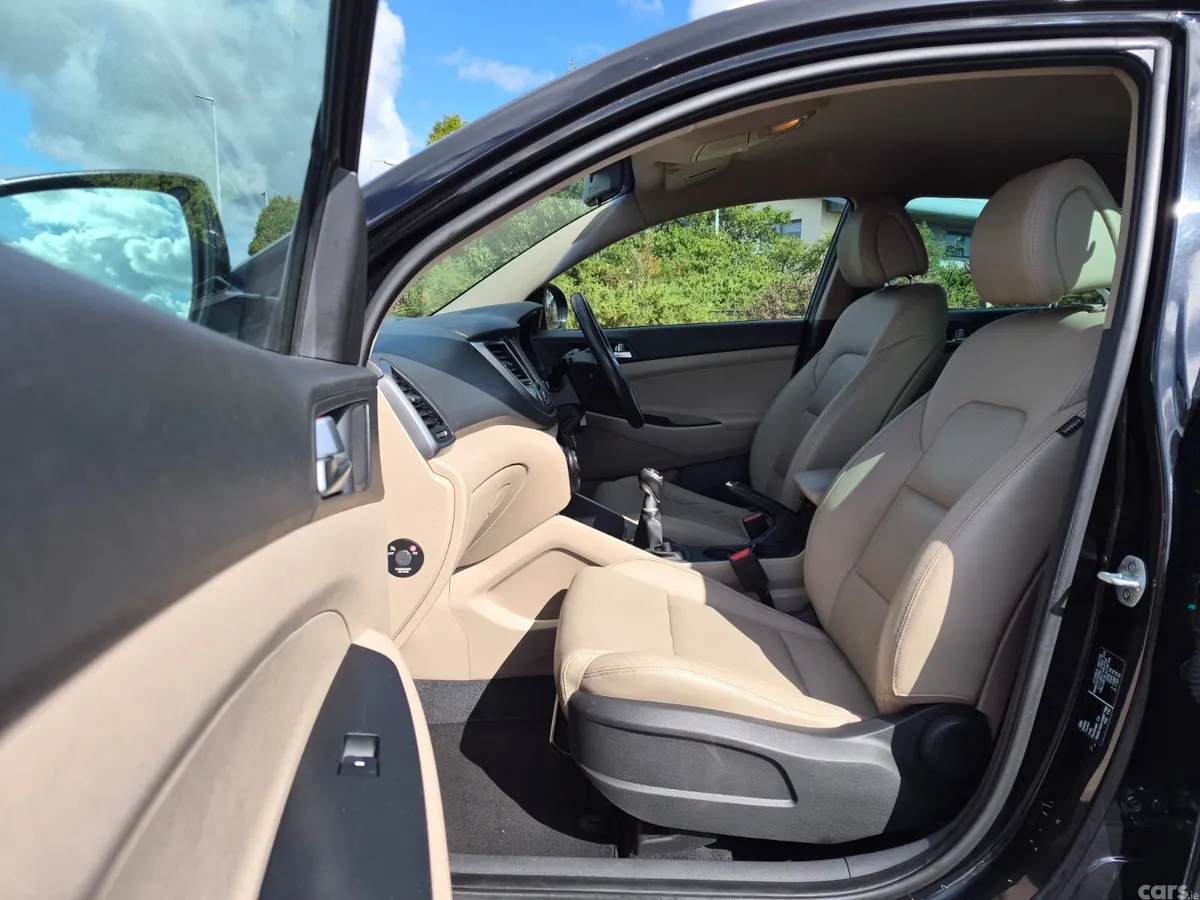 Hyundai Tucson SUV, Diesel, 2016, Black