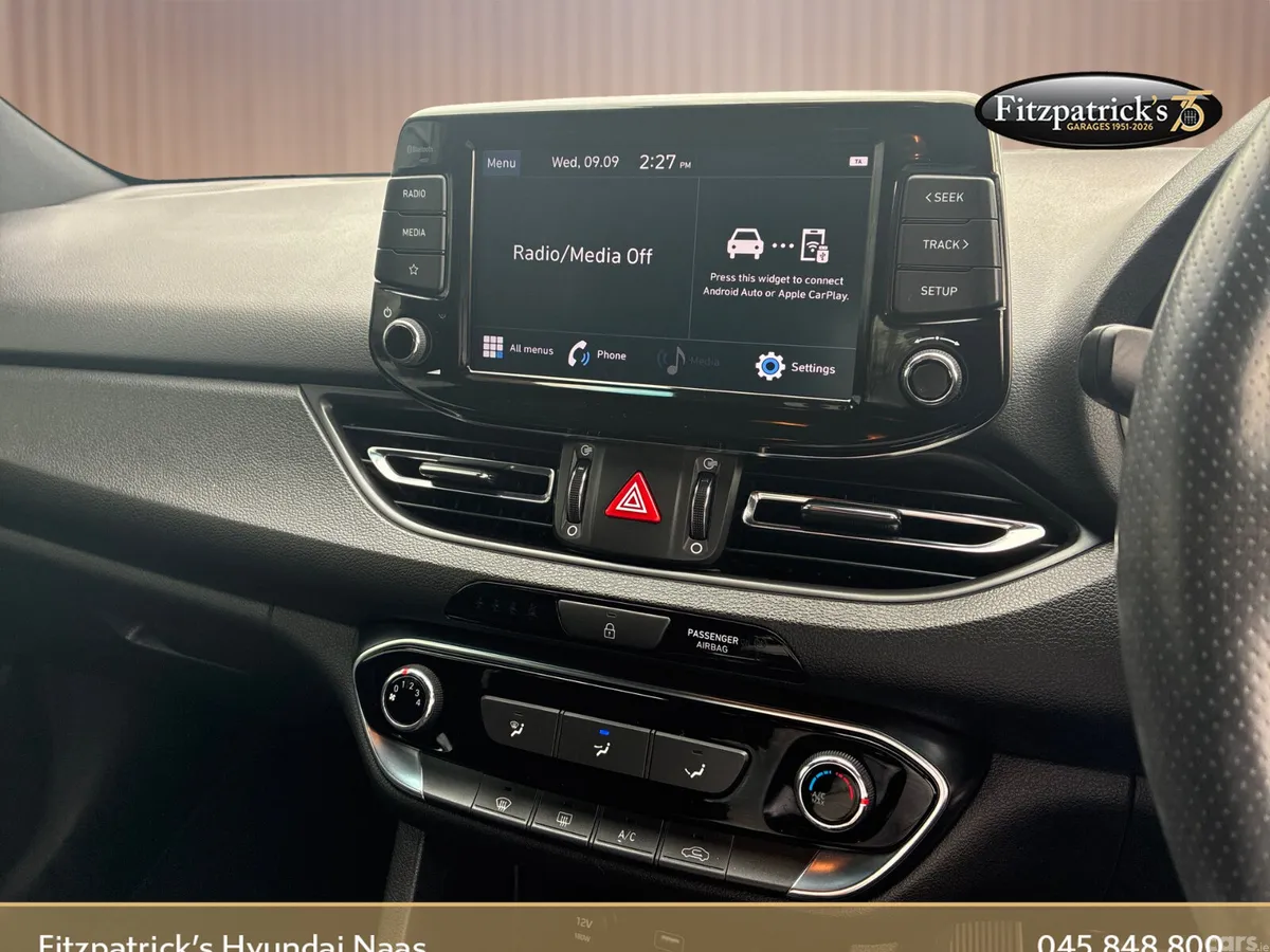 Hyundai i30 Hatchback, Petrol, 2022, Black