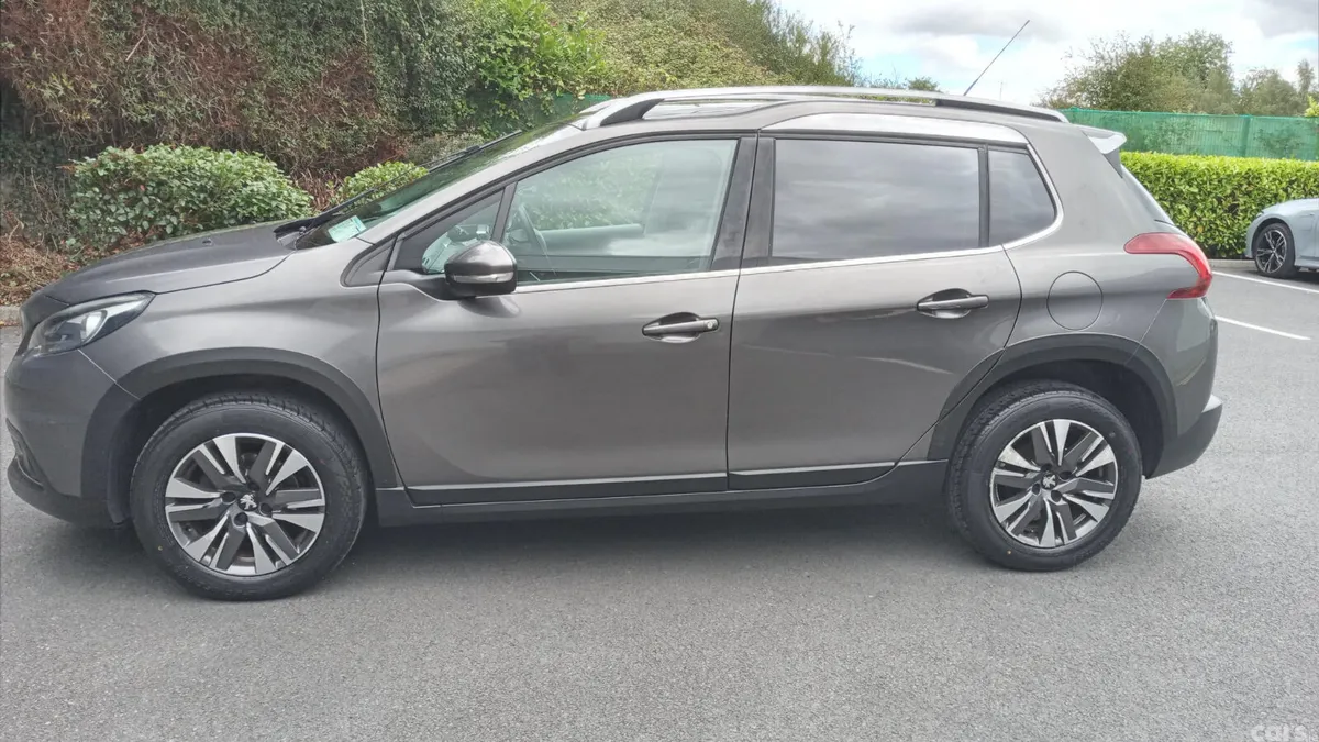 Peugeot 2008 Estate, Diesel, 2017, Grey