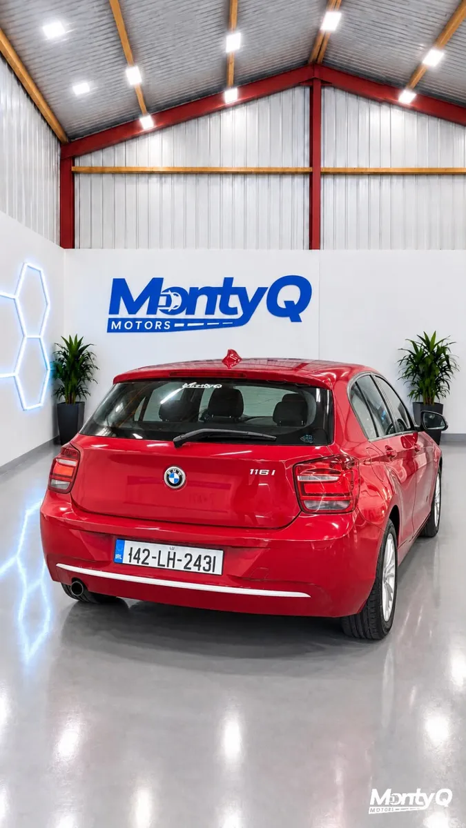 BMW 1-Series Hatchback, Petrol, 2014, Red