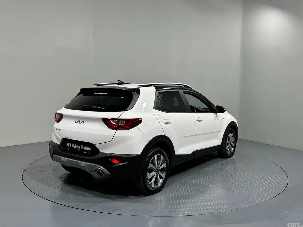 Kia Stonic Hatchback, Petrol, 2025, White