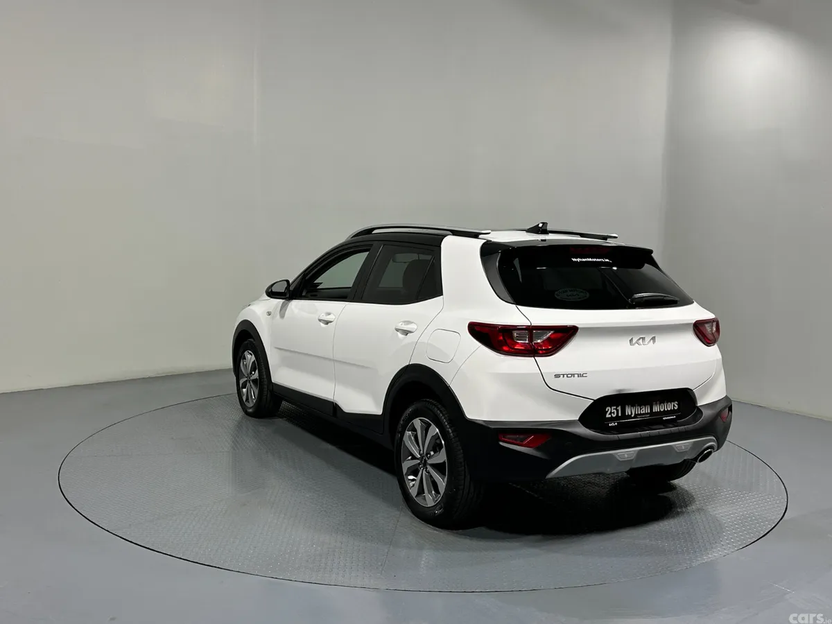 Kia Stonic Hatchback, Petrol, 2025, White