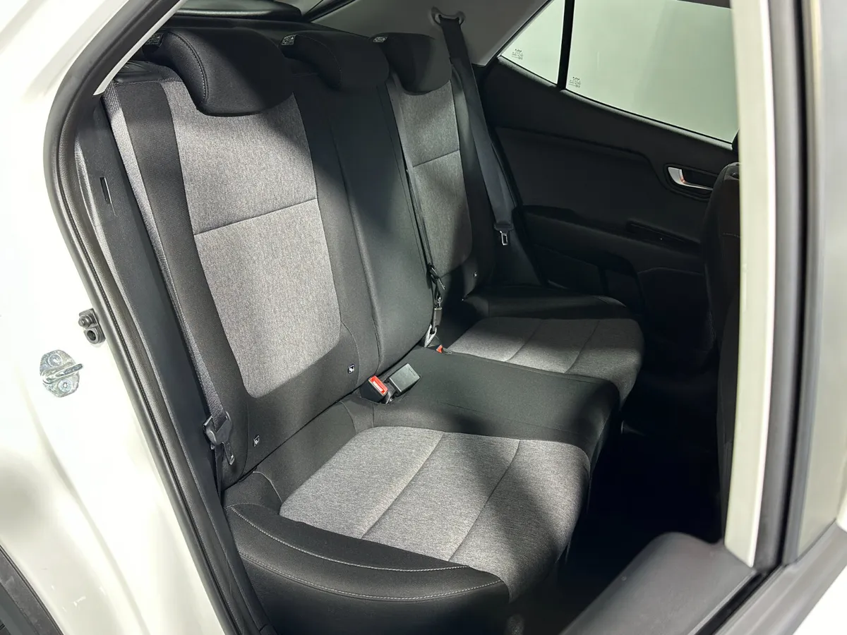 Kia Stonic Hatchback, Petrol, 2025, White