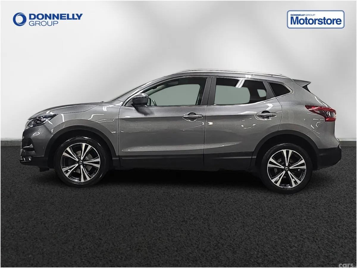 Nissan Qashqai Hatchback, Diesel, 2021, Grey