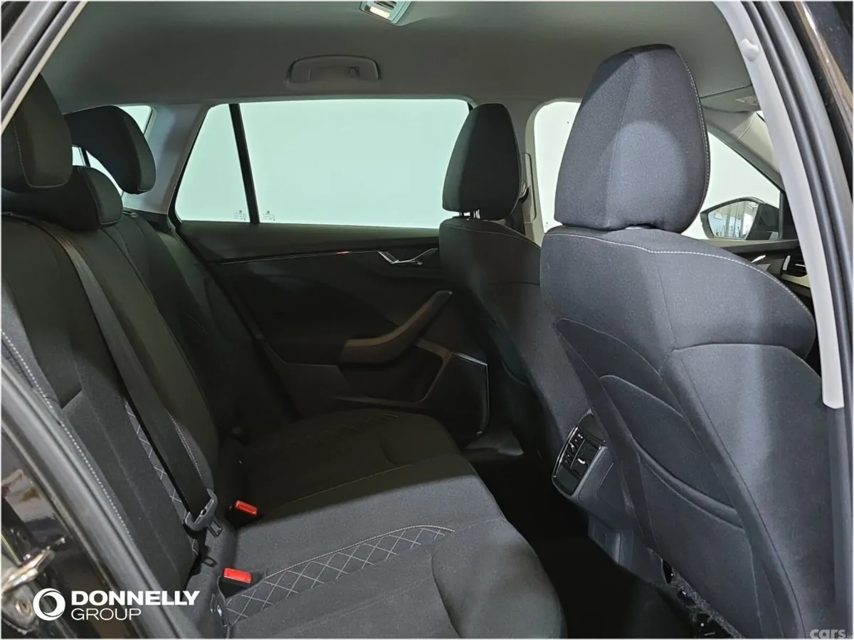 Skoda Kamiq Hatchback, Petrol, 2023, Black