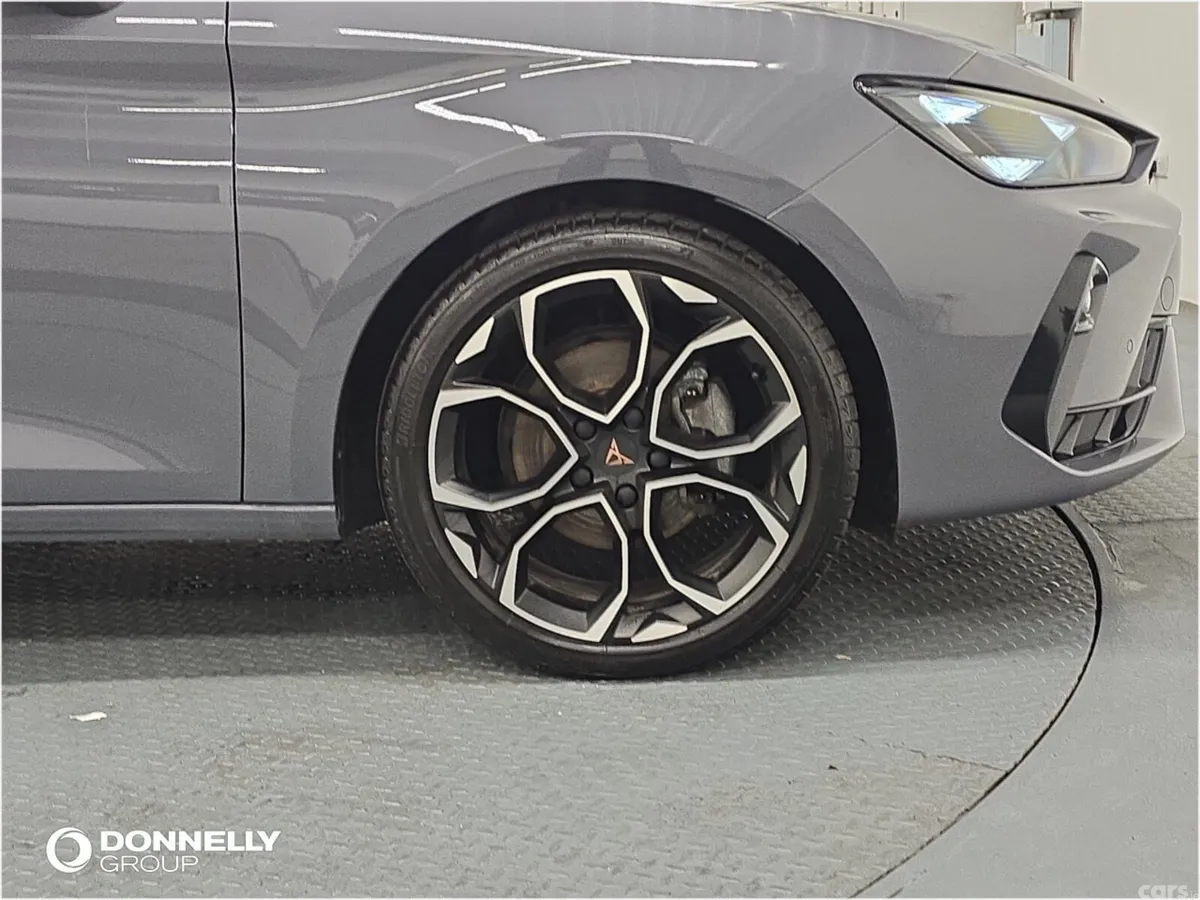 Cupra Leon Estate, Petrol, 2026, Grey
