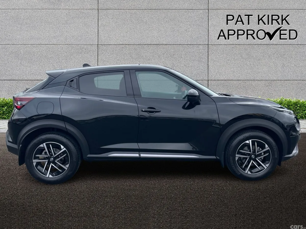 Nissan Juke Hatchback, Petrol, 2025, Black