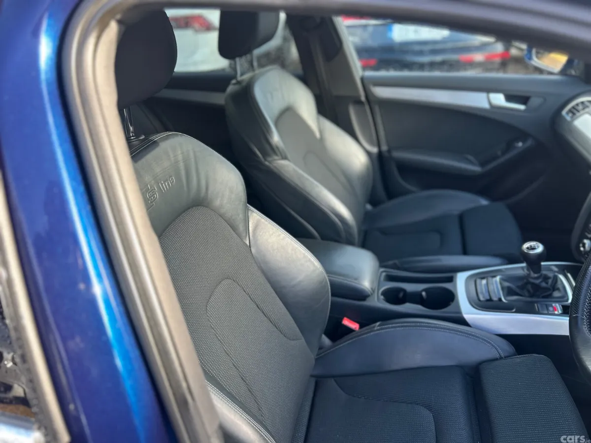 Audi A4 Saloon, Diesel, 2015, Blue