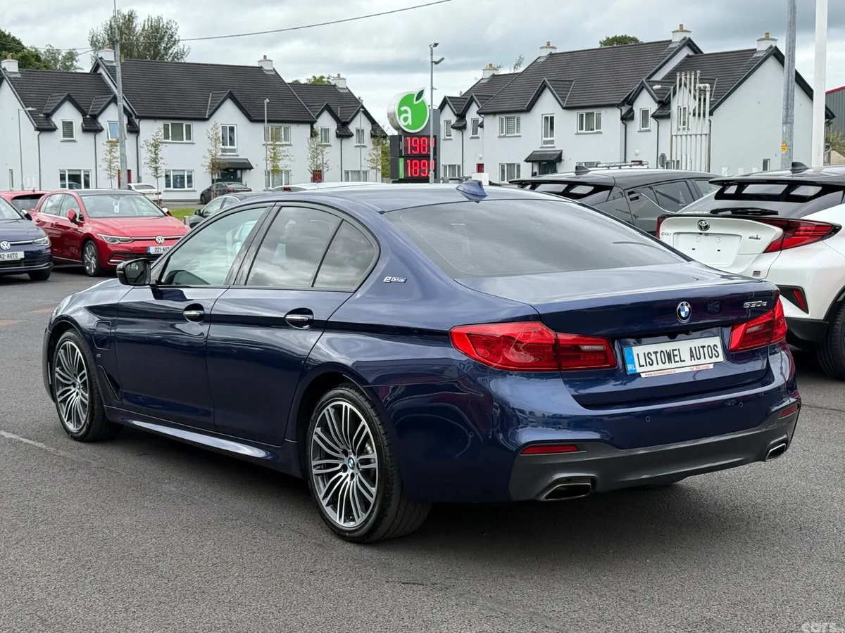 BMW 5-Series Saloon, Petrol Plug-in Hybrid, 2019, Blue