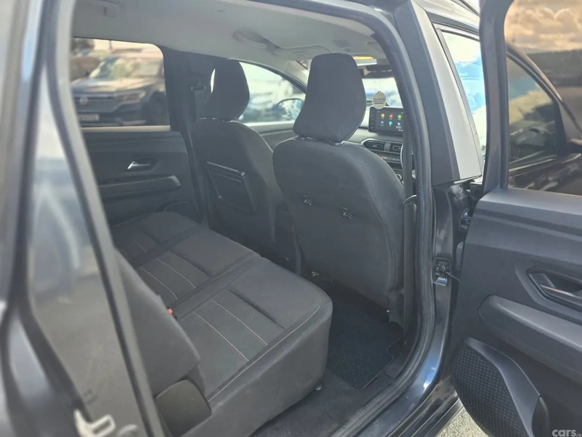 Dacia Jogger MPV, Petrol, 2022, Grey