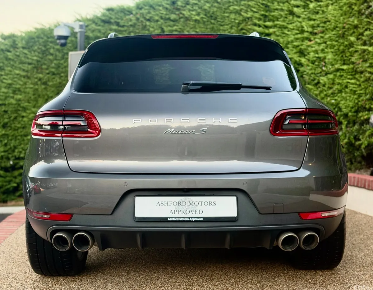 Porsche Macan SUV, Diesel, 2016, Grey