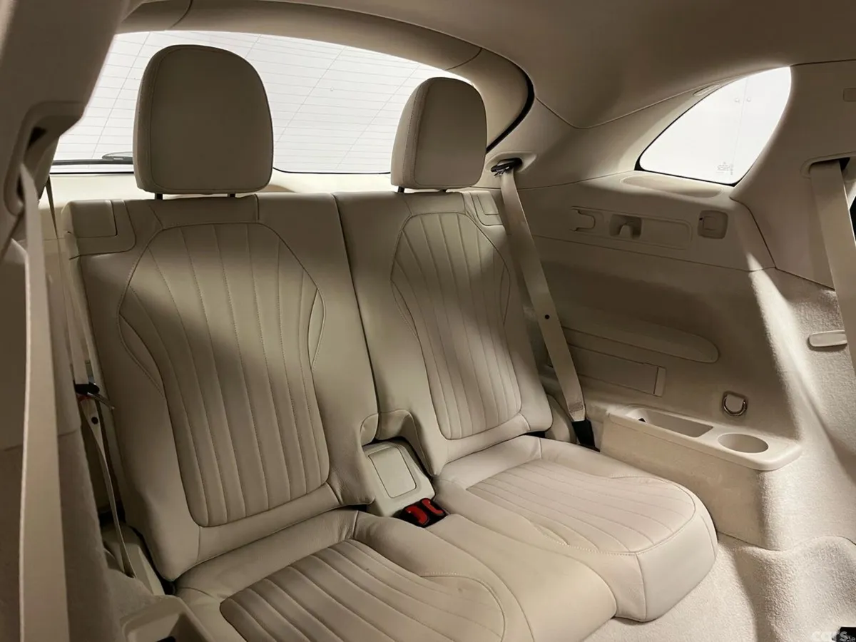 Mercedes-Benz EQS SUV, Electric, 2025, Grey