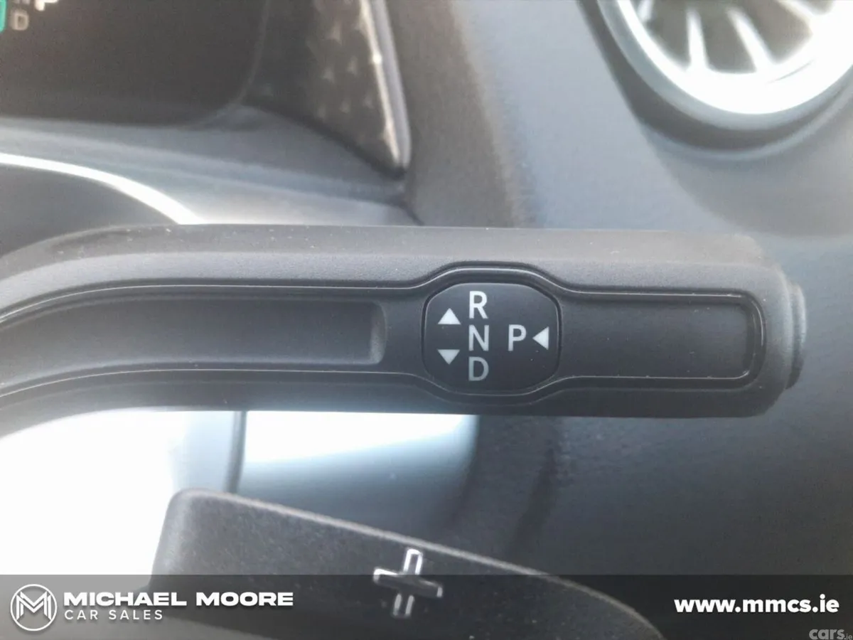 Mercedes-Benz GLB Estate, Diesel, 2026, Grey