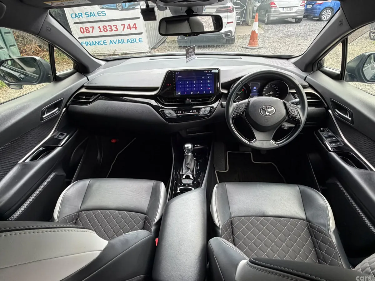 Toyota C-HR SUV, Petrol Hybrid, 2019, Green