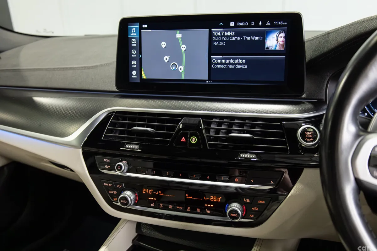 BMW 5-Series Saloon, Petrol Plug-in Hybrid, 2023, Blue