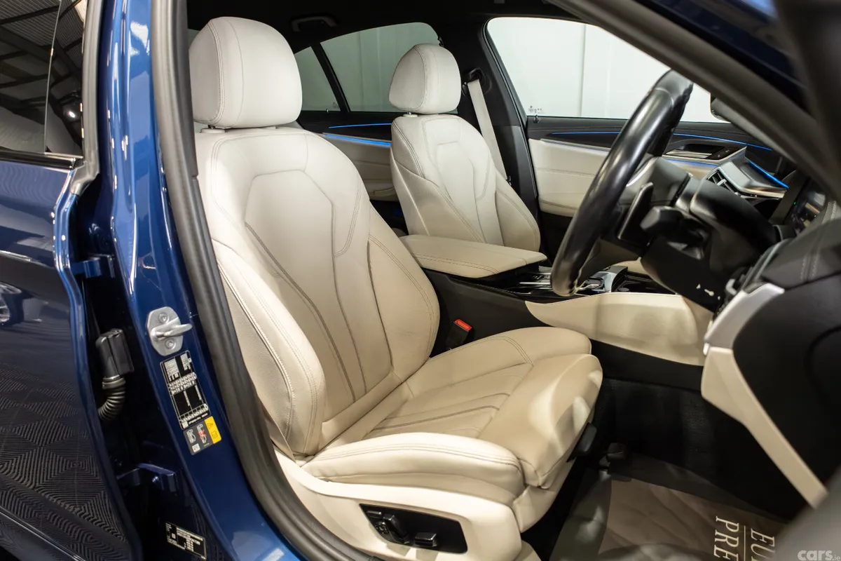 BMW 5-Series Saloon, Petrol Plug-in Hybrid, 2023, Blue
