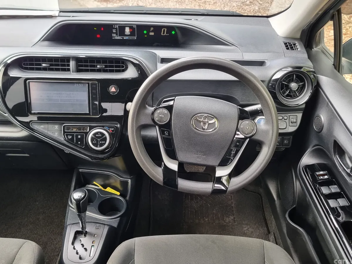 Toyota Aqua Hatchback, Petrol Hybrid, 2021, Blue