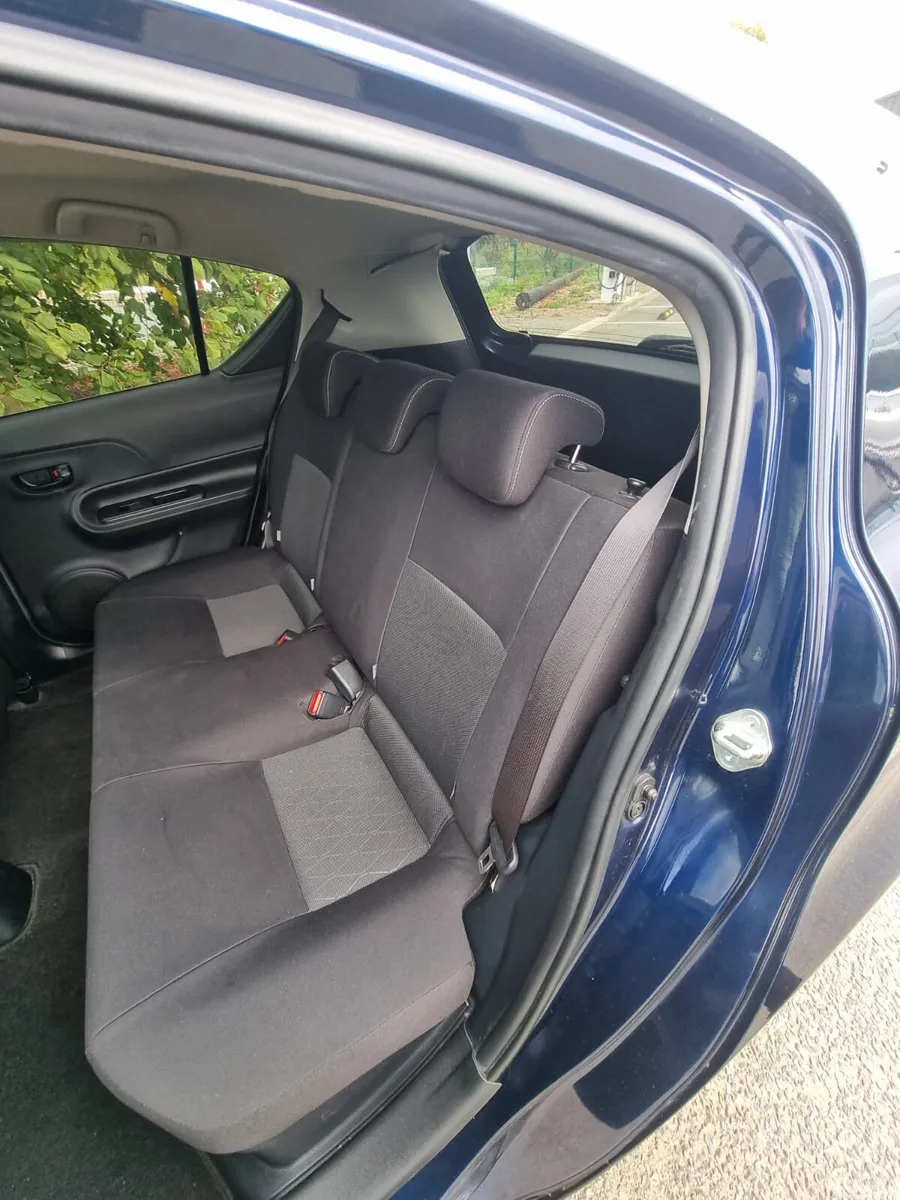 Toyota Aqua Hatchback, Petrol Hybrid, 2021, Blue