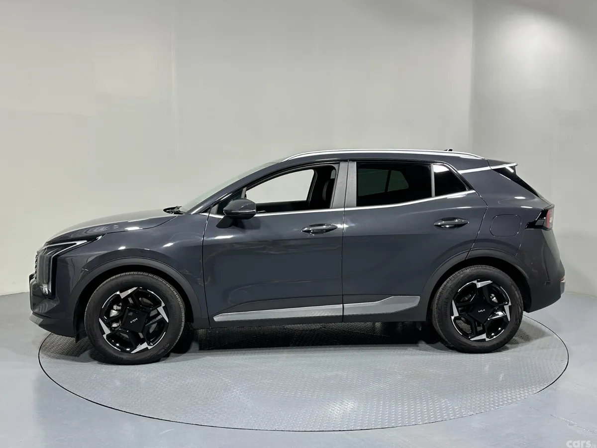 Kia Sportage SUV, Diesel Hybrid, 2026, Grey