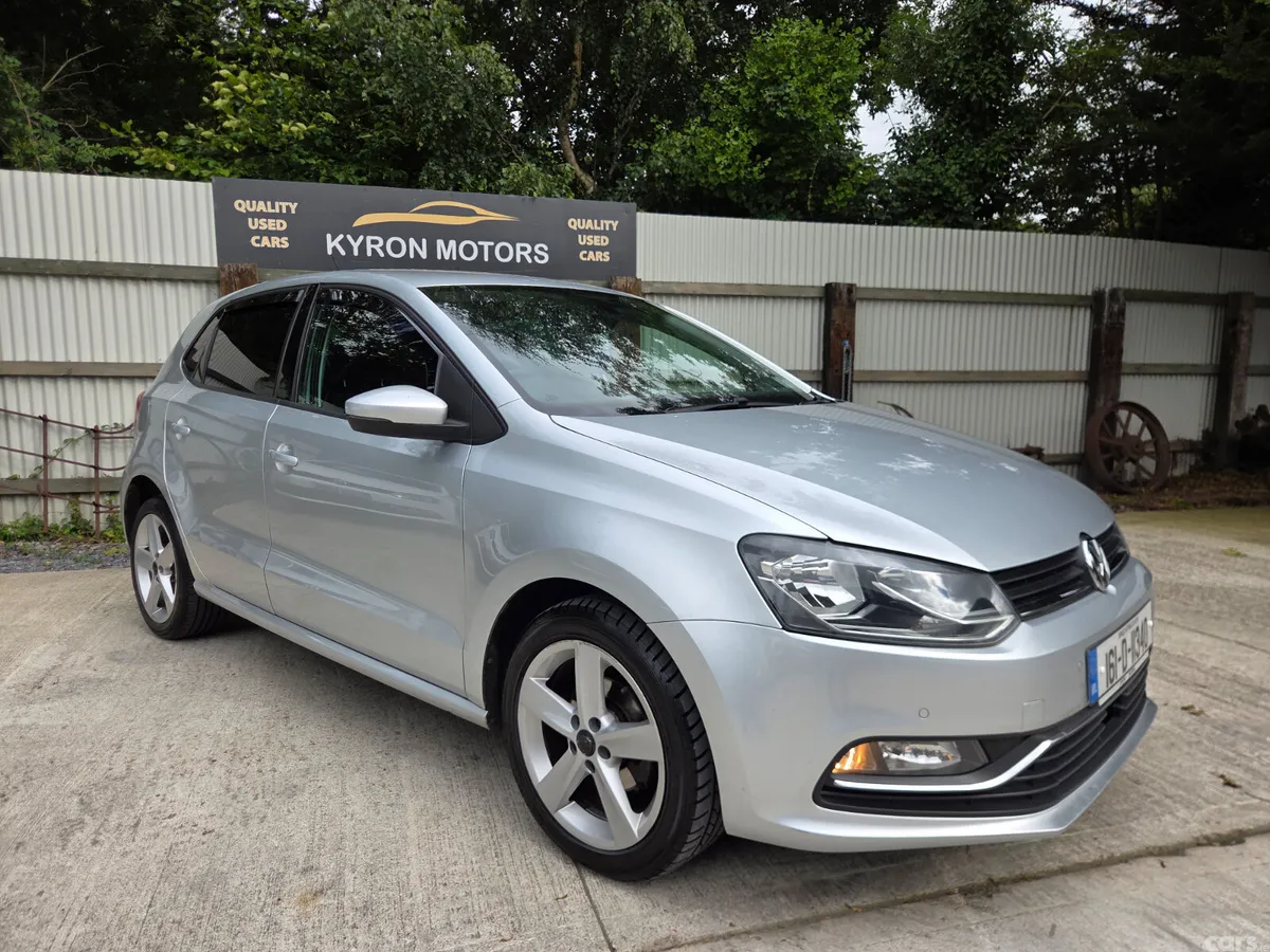 Volkswagen Polo Hatchback, Petrol, 2016, Silver