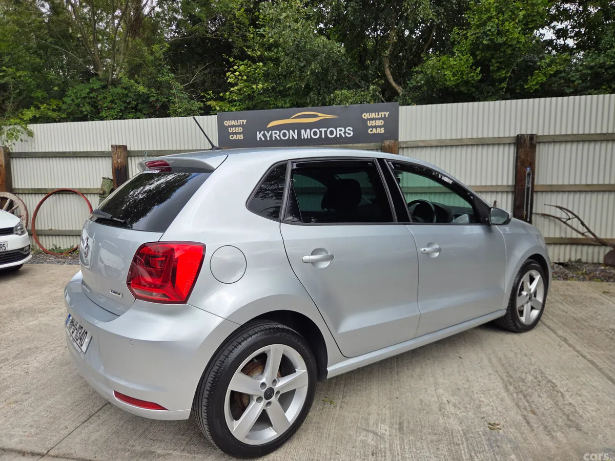 Volkswagen Polo Hatchback, Petrol, 2016, Silver