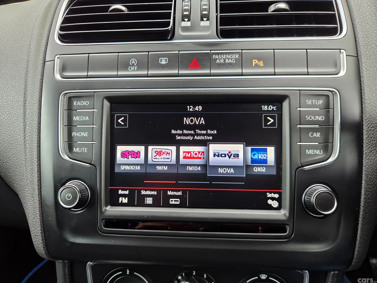 Volkswagen Polo Hatchback, Petrol, 2016, Silver