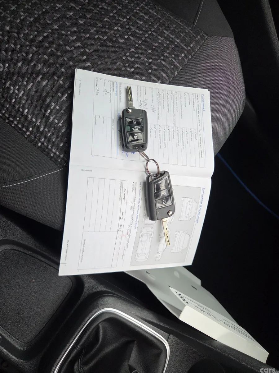 Volkswagen Polo Hatchback, Petrol, 2016, Silver