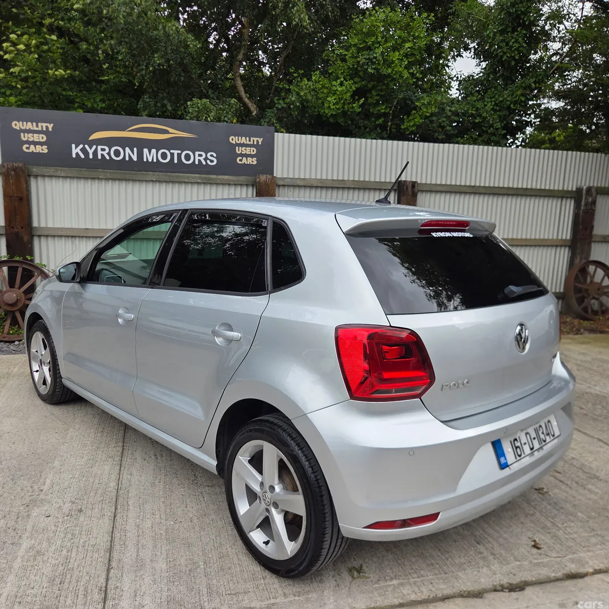 Volkswagen Polo Hatchback, Petrol, 2016, Silver