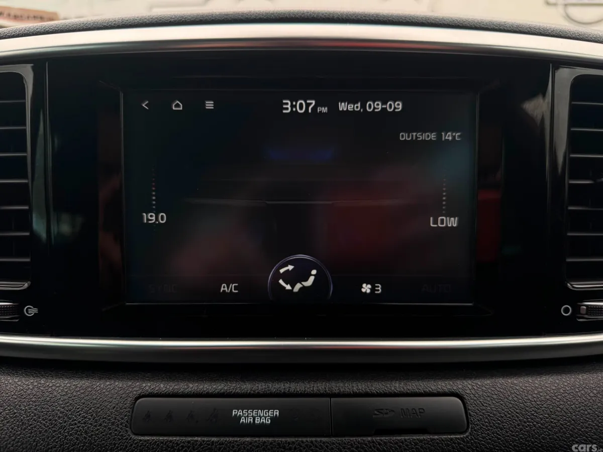 Kia Sportage SUV, Petrol, 2018, Red
