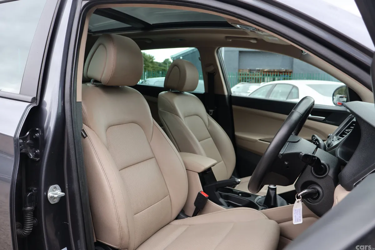 Hyundai Tucson SUV, Diesel, 2018, Grey