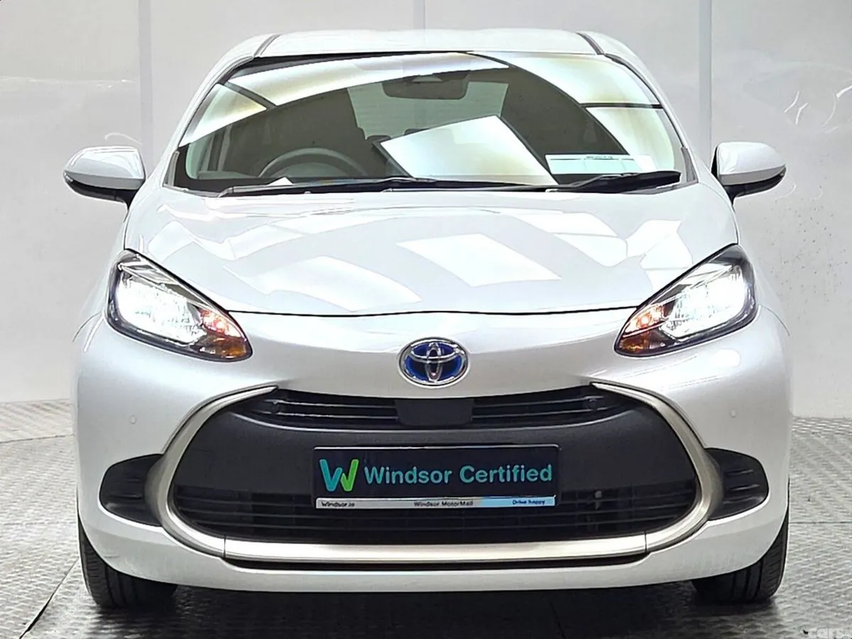 Toyota Aqua Hatchback, Petrol Hybrid, 2025, White