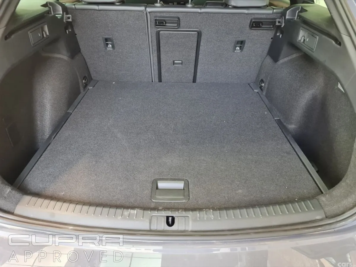 Cupra Leon Estate, Petrol, 2026, Grey