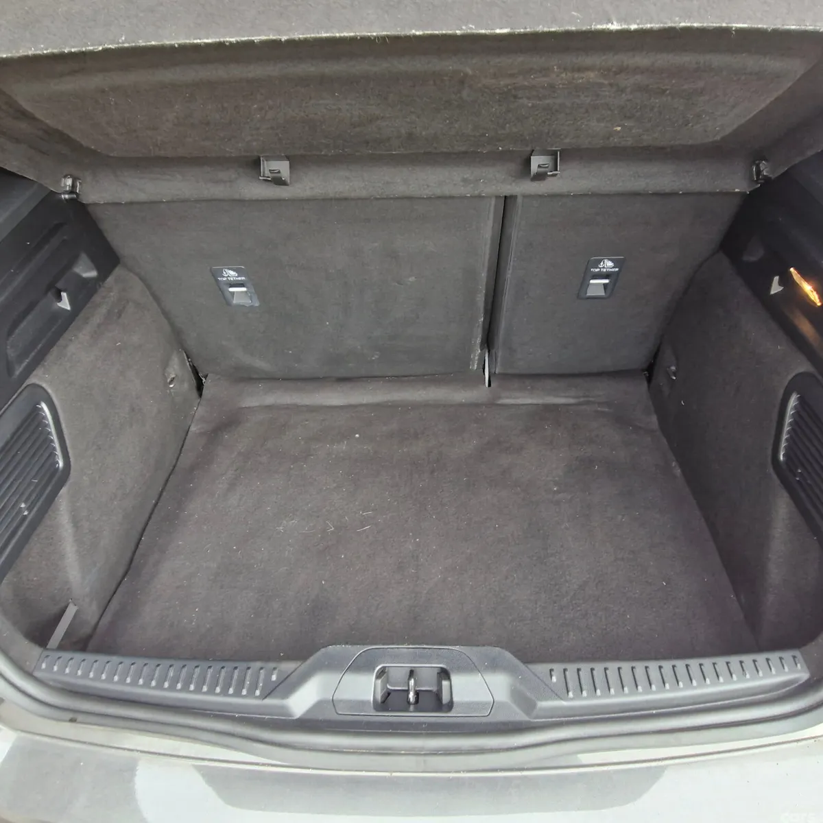 Ford Focus Hatchback, Diesel, 2023, Grey