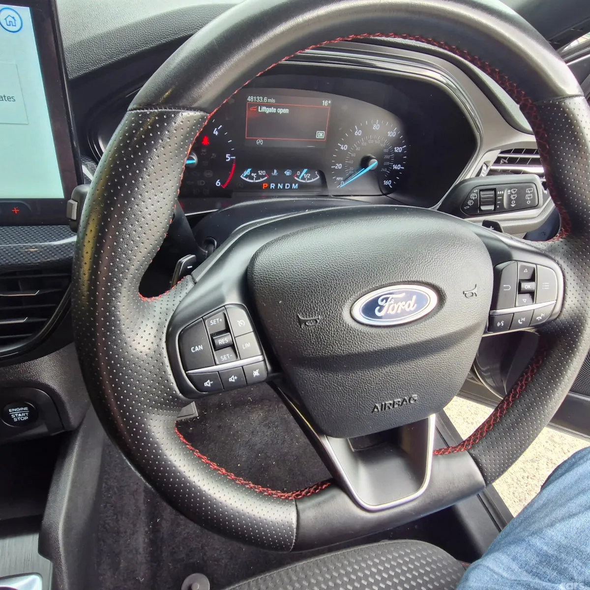 Ford Focus Hatchback, Diesel, 2023, Grey