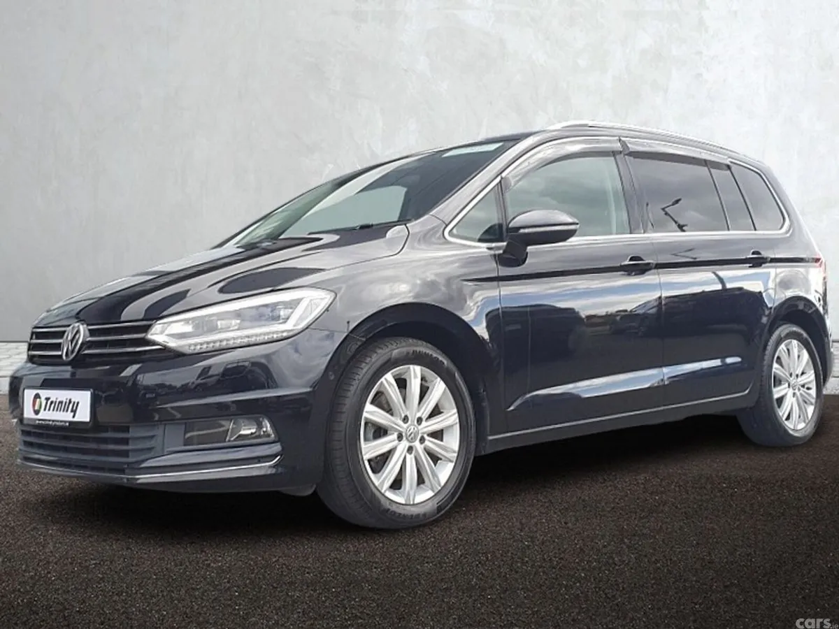 Volkswagen Touran MPV, Petrol, 2018, Black