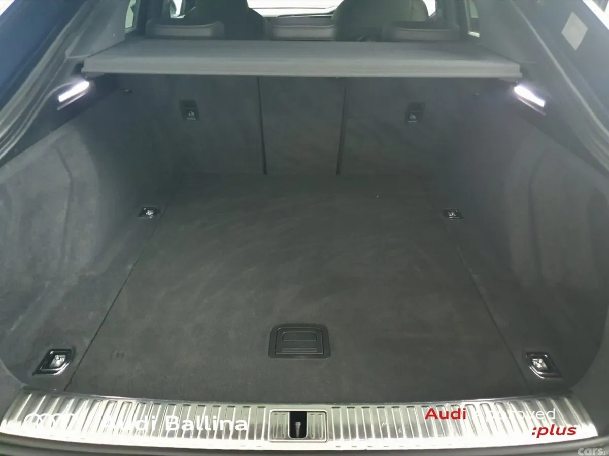 Audi Q8 Hatchback, Electric, 2024, Blue