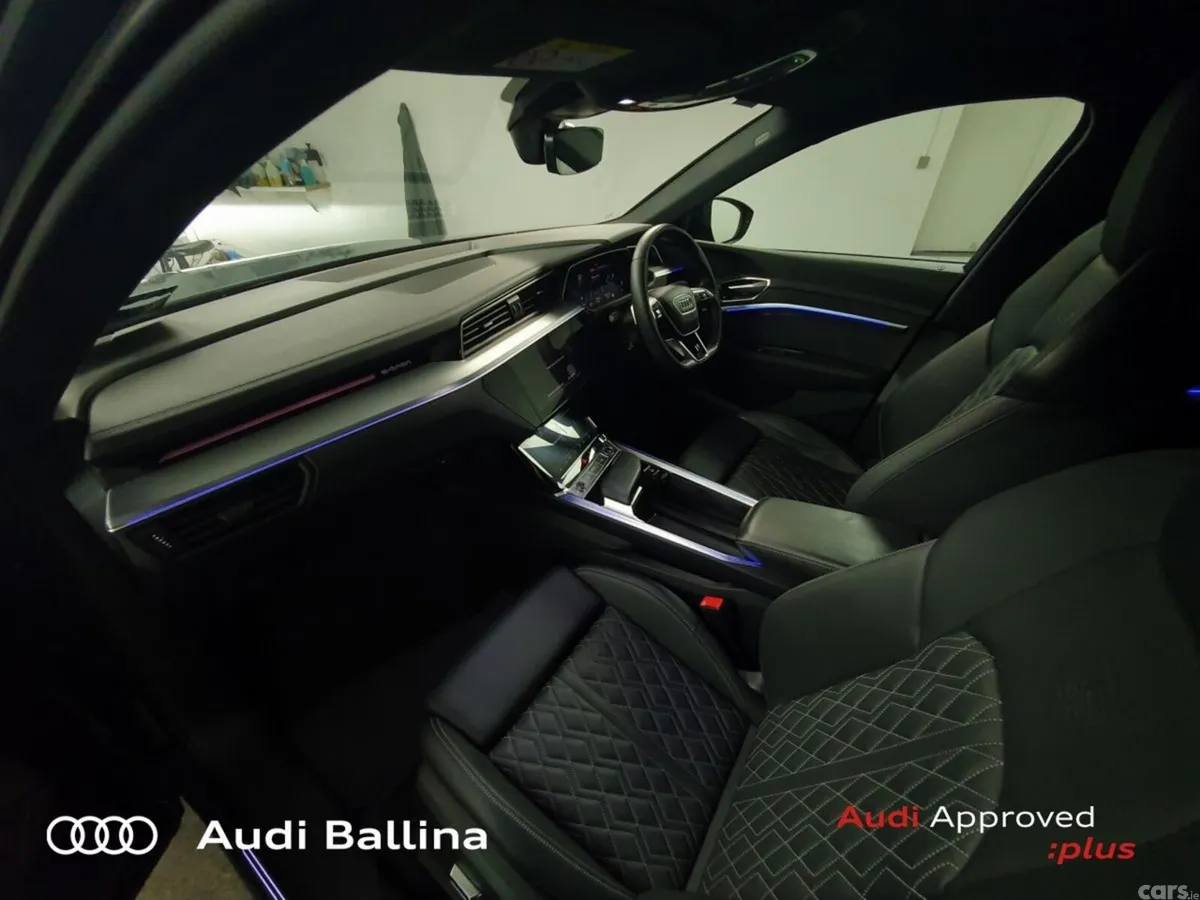 Audi Q8 Hatchback, Electric, 2024, Blue