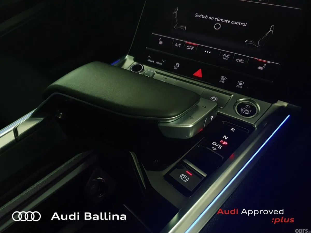 Audi Q8 Hatchback, Electric, 2024, Blue