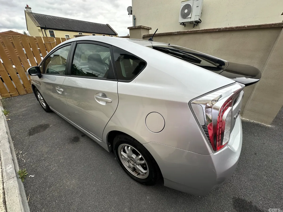 Toyota Prius Hatchback, Petrol Hybrid, 2012, Silver