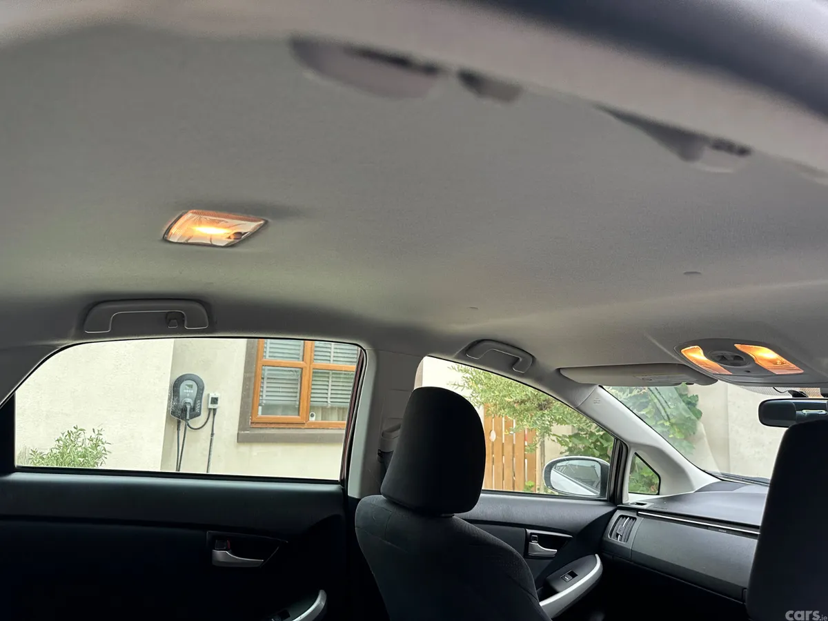 Toyota Prius Hatchback, Petrol Hybrid, 2012, Silver