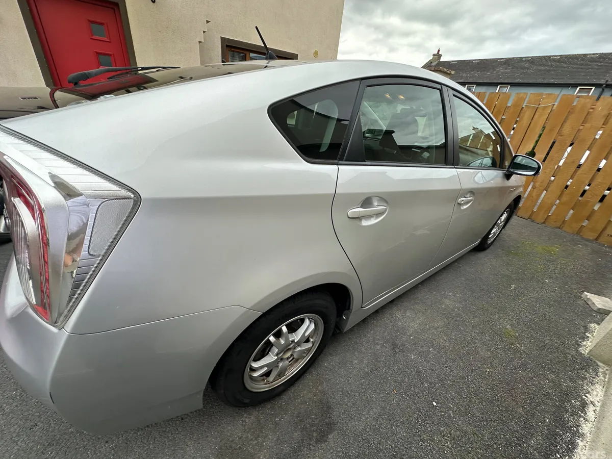 Toyota Prius Hatchback, Petrol Hybrid, 2012, Silver