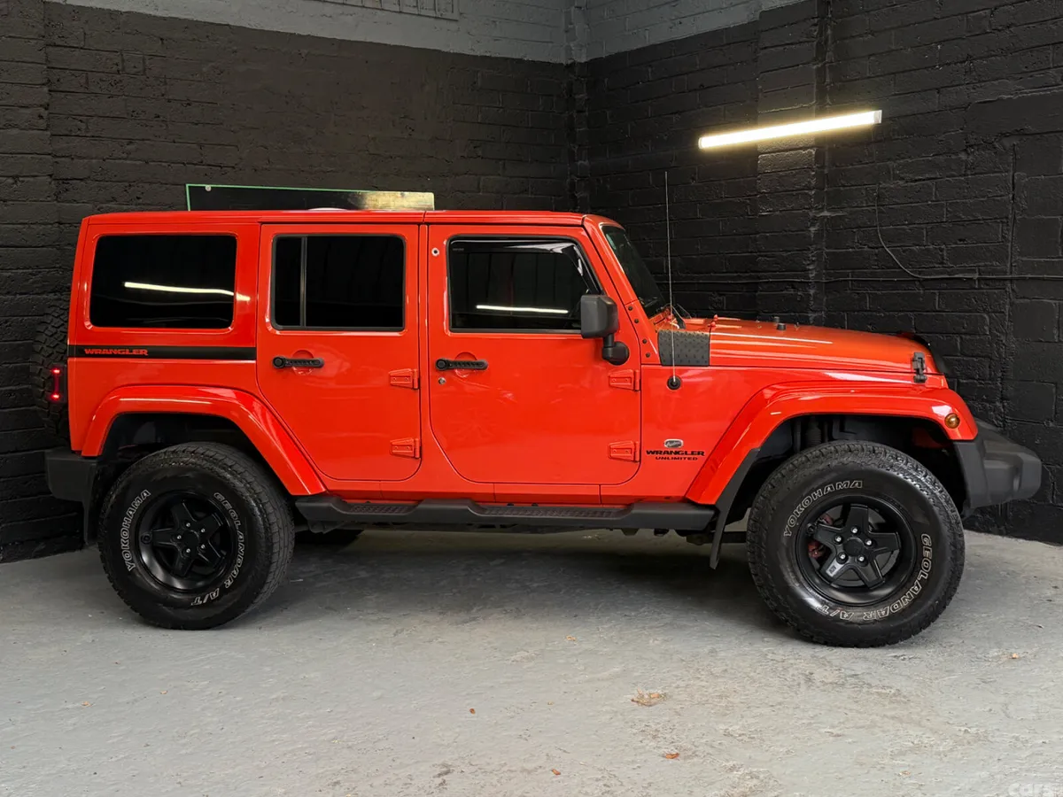 Jeep Wrangler SUV, Diesel, 2015, Orange