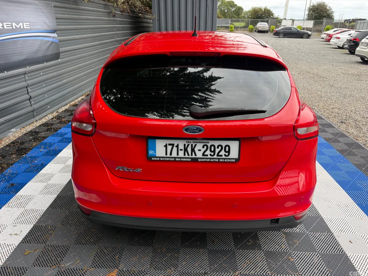 Ford Focus Hatchback, Diesel, 2017, Red