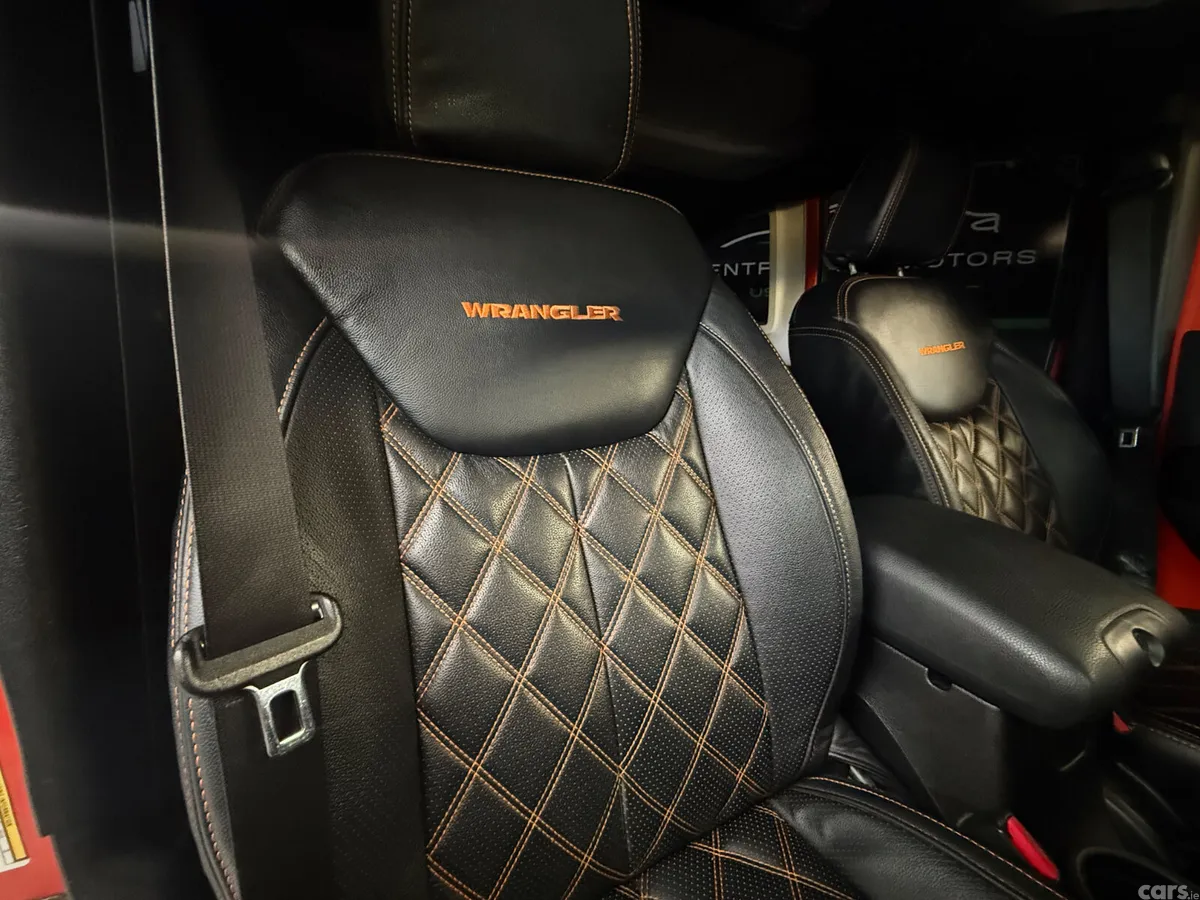 Jeep Wrangler SUV, Diesel, 2015, Orange