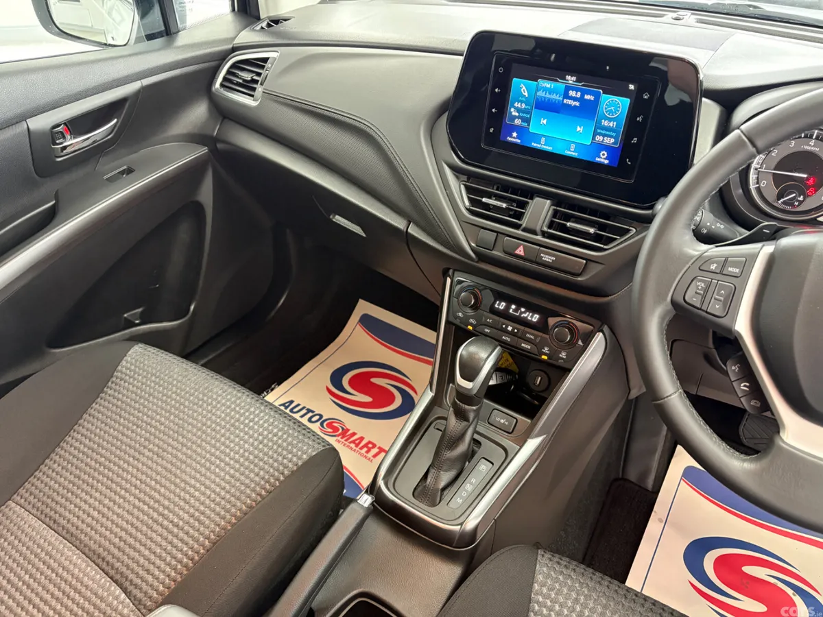 Suzuki S-CROSS SUV, Petrol Hybrid, 2023, White
