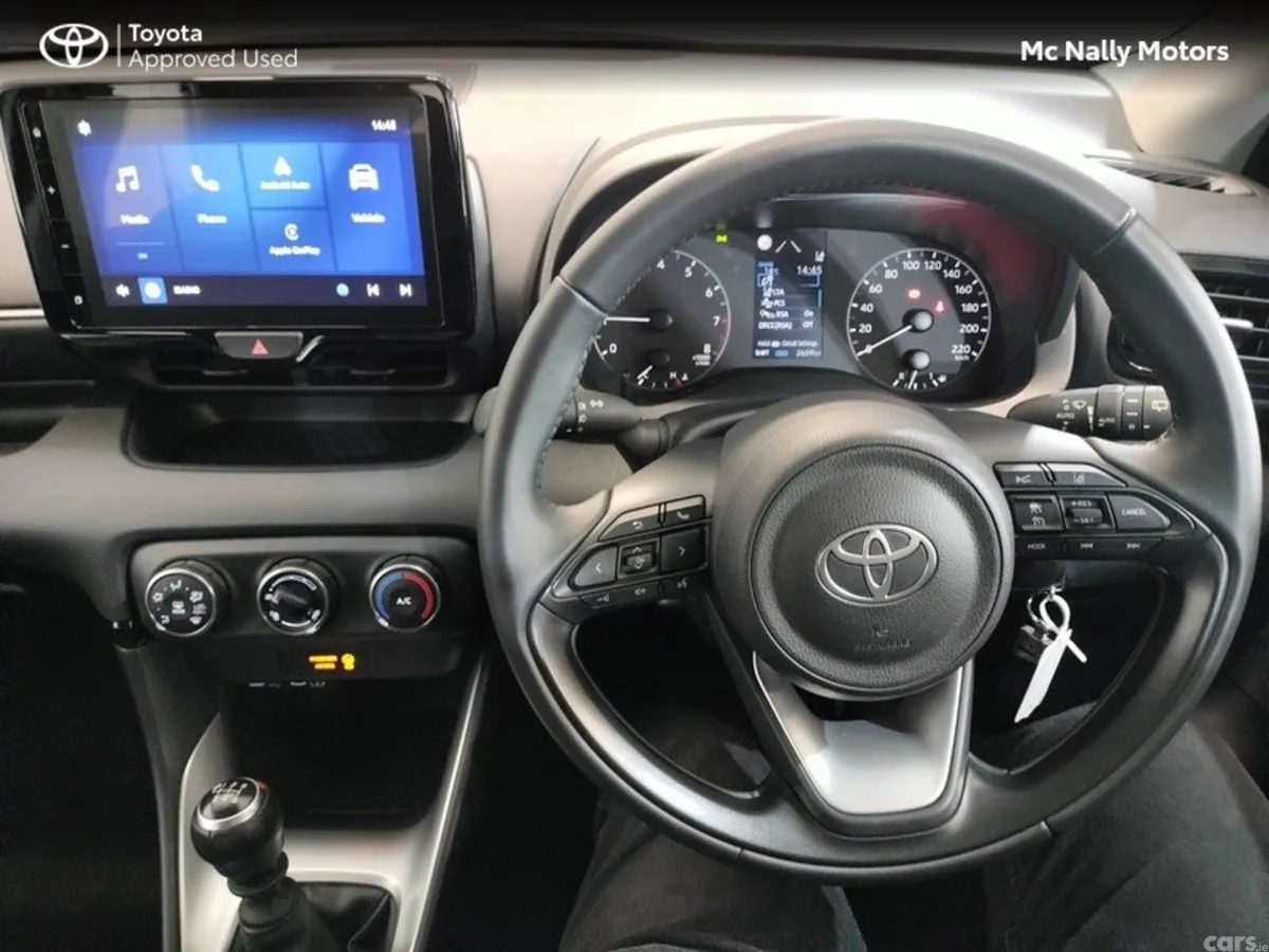 Toyota Yaris Hatchback, Petrol, 2024, Silver