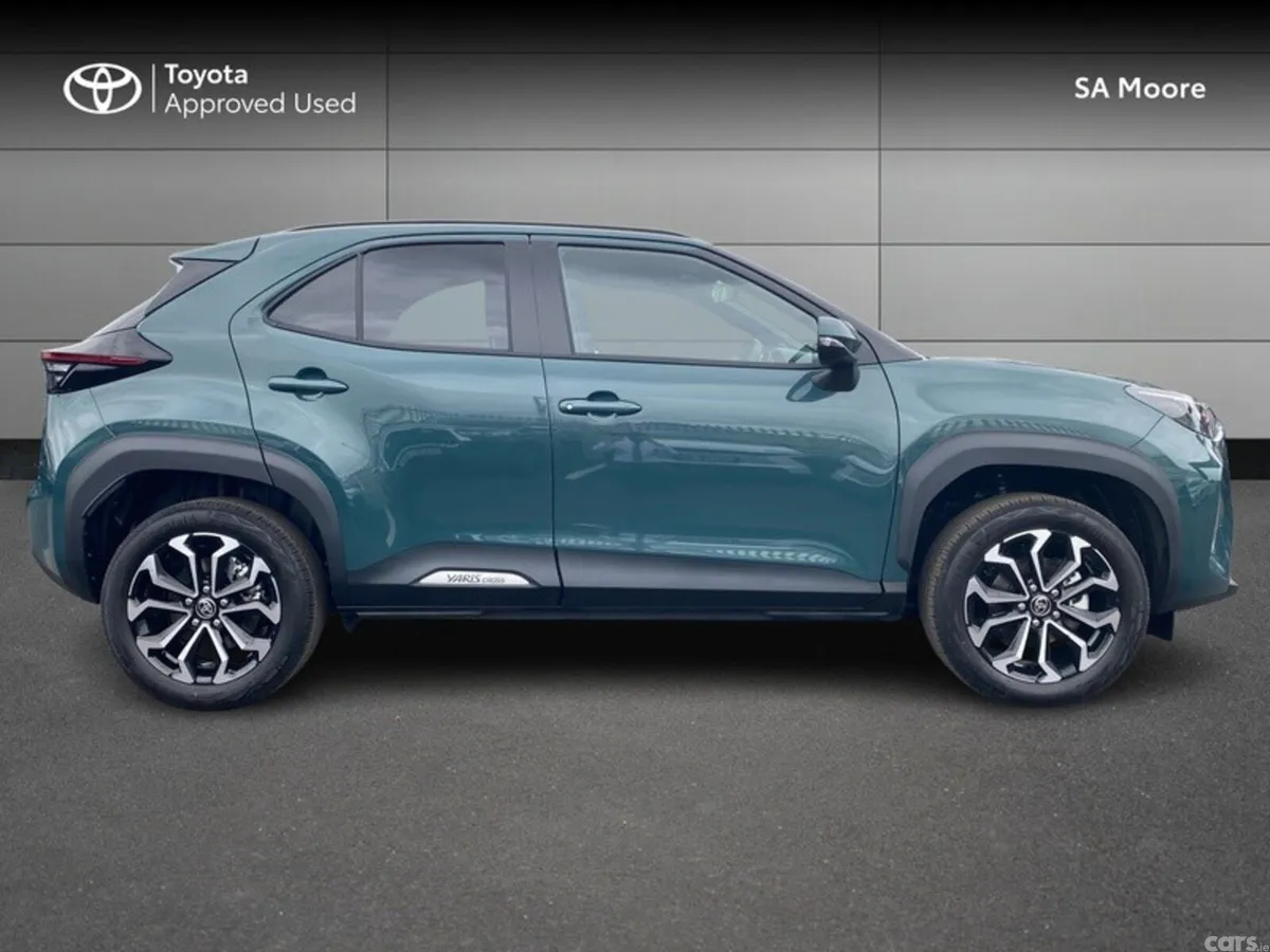 Toyota Yaris Cross Hatchback, Petrol Hybrid, 2026, 