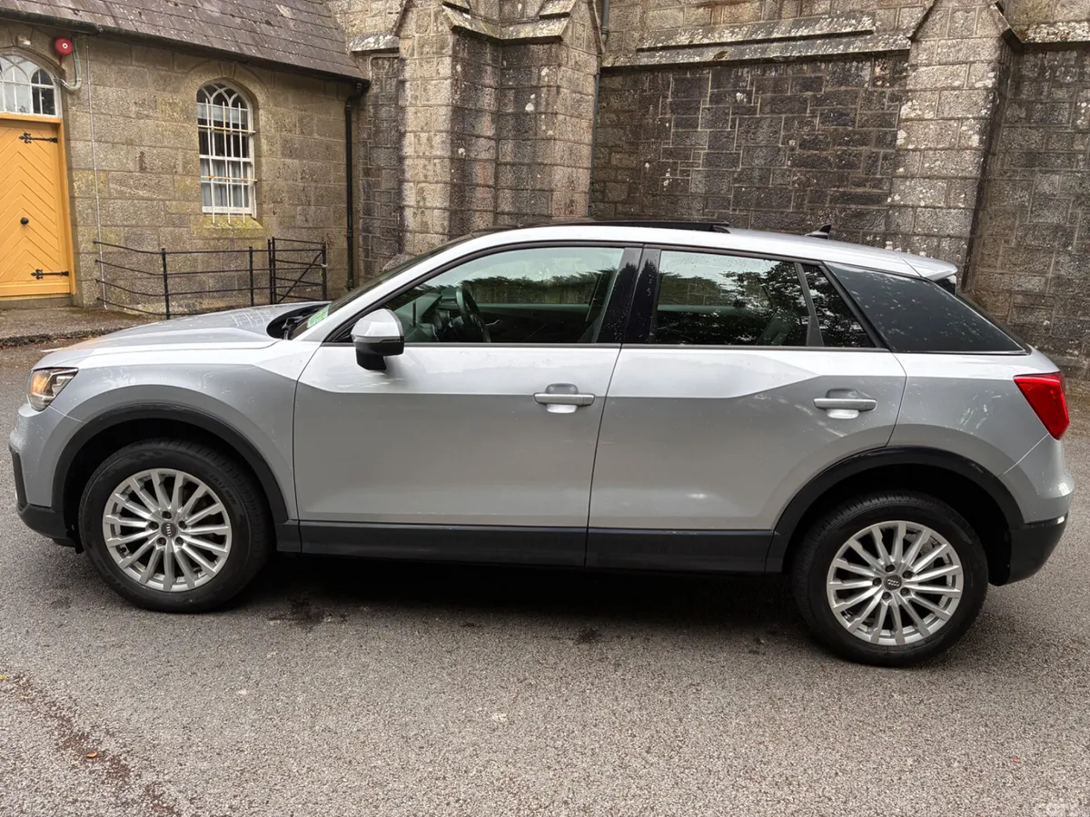 Audi Q2 SUV, Diesel, 2020, Grey