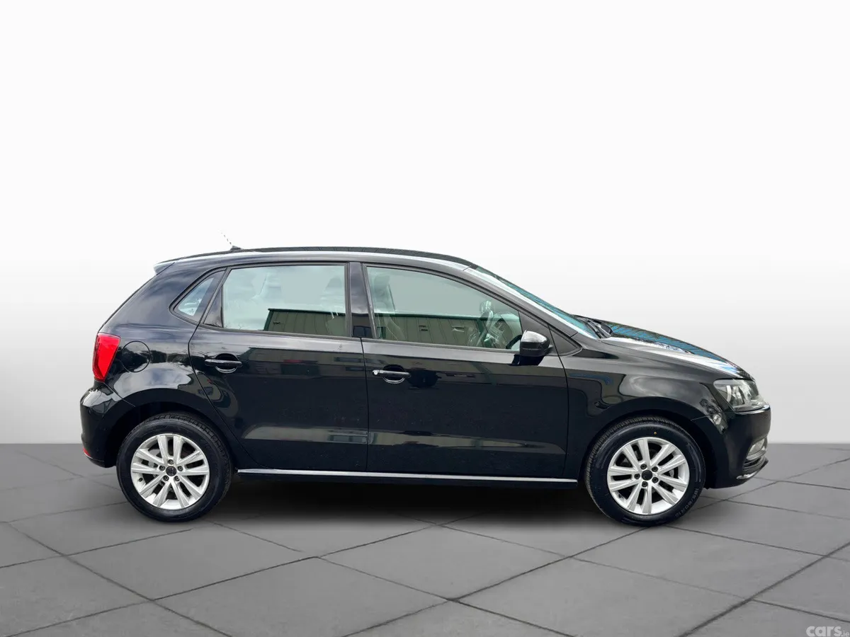 Volkswagen Polo Hatchback, Petrol, 2015, Black